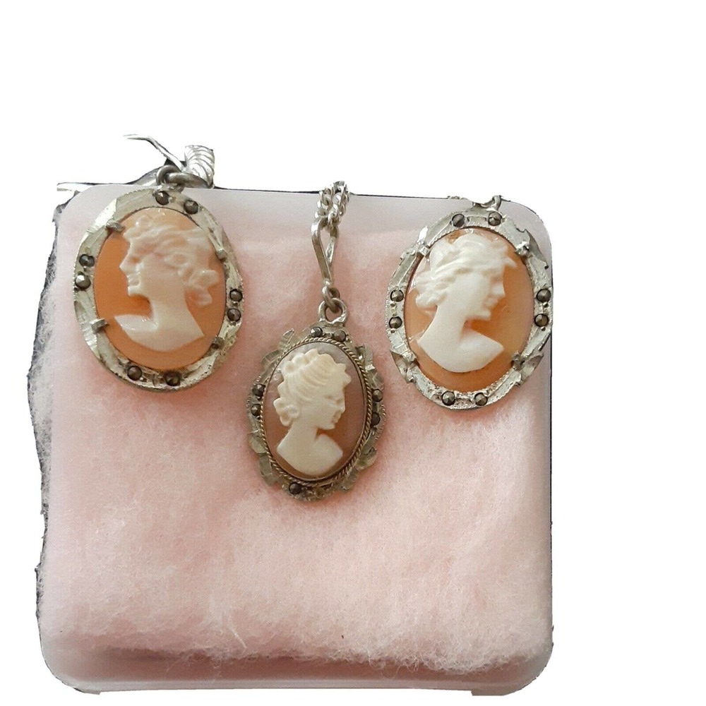 Antique Italian Cameo set Jewelry. Made By Galleria S. Pietro In Italy. Rare